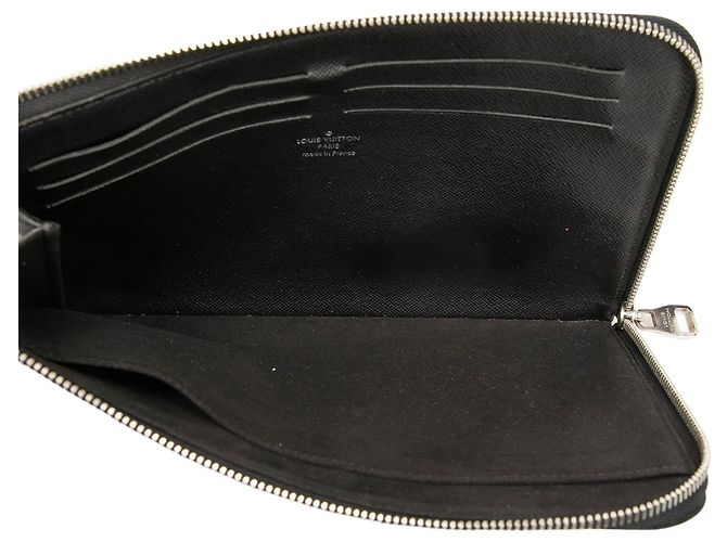 Louis Vuitton Pochette Jour PM in schwarzem Epi - Ansicht 4