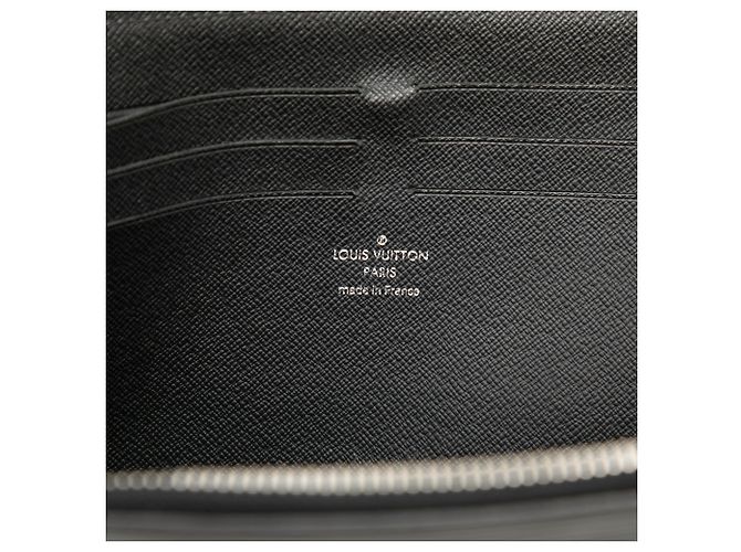 Louis Vuitton Pochette Jour PM in schwarzem Epi - Ansicht 5