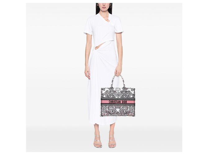 Dior Book Tote aus weißer bestickter Canvas Butterfly Around The World Large - Ansicht 6