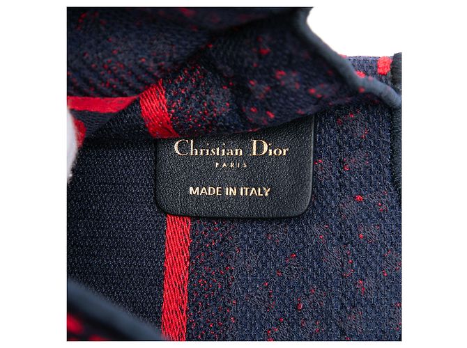 Dior Mini Book Tote in tela ricamata Pop Heart I Love Paris rossa - vista 5