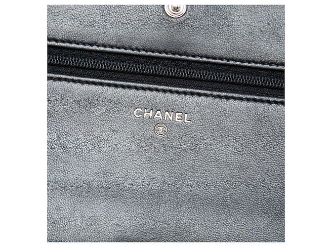 Chanel Wallet on Chain aus schwarzem CC-Präge-Lammleder - Ansicht 5