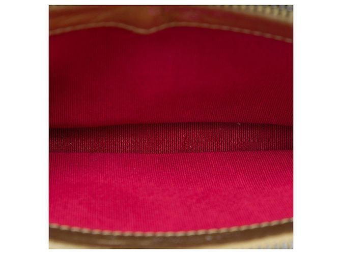 Clutch Gabrielle Chanel in pelle di vitello invecchiata metallizzata trapuntata oro con catena - vista 4