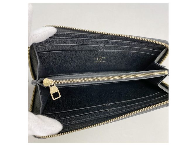 Cartera Clemence Monogram Empreinte Louis Vuitton Negro - vista 3