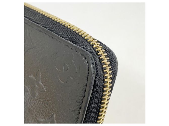 Cartera Clemence Monogram Empreinte Louis Vuitton Negro - vista 5