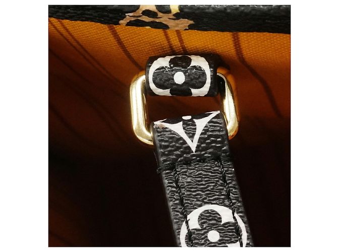 Borsa Tote Louis Vuitton Monogram Jungle OnTheGo GM Marrone Nero - vista 6