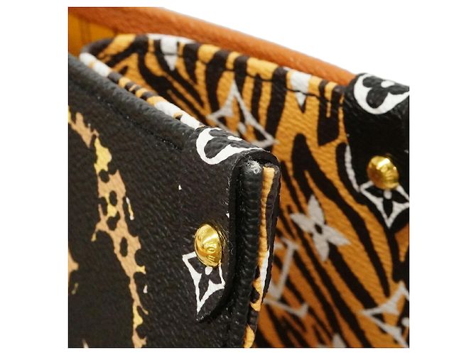 Borsa Tote Louis Vuitton Monogram Jungle OnTheGo GM Marrone Nero - vista 7