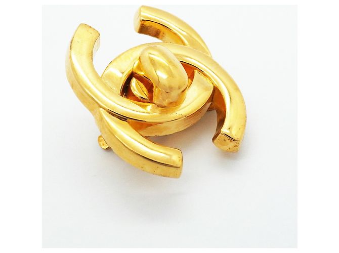 Orecchini Chanel Coco Mark Turnlock D'oro - vista 6