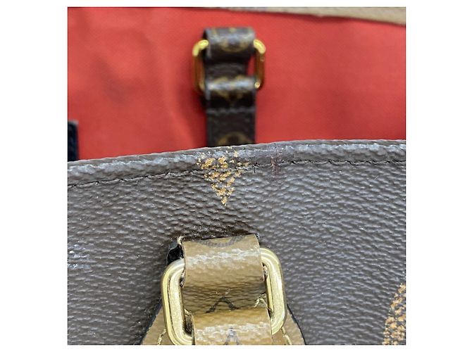 Borsa Tote Louis Vuitton Monogram Giant Reverse OnTheGo GM Marrone - vista 7