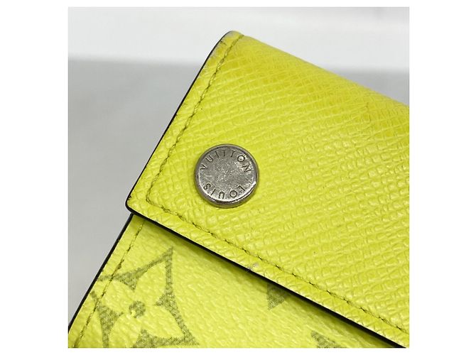 Portafoglio a tre pieghe Louis Vuitton Jaune Giallo - vista 7