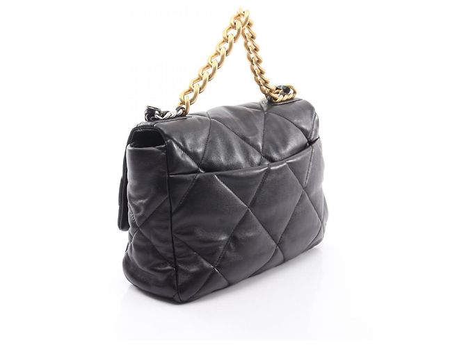 Borsa a tracolla Chanel 19 Dixneuf Matelassé in agnello nero - vista 2