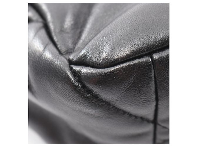Borsa a tracolla Chanel 19 Dixneuf Matelassé in agnello nero - vista 6