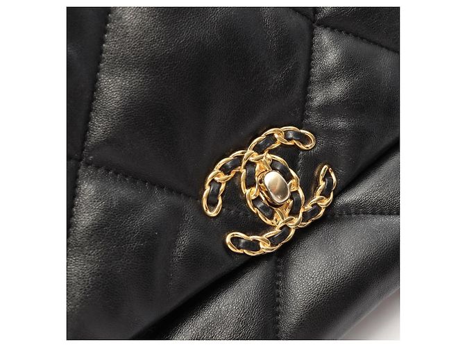 Borsa a Spalla Chanel 19 Dixneuf Matelassé Nero - vista 10