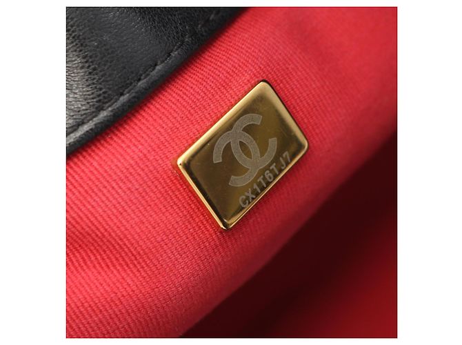 Borsa a Spalla Chanel 19 Dixneuf Matelassé Nero - vista 5