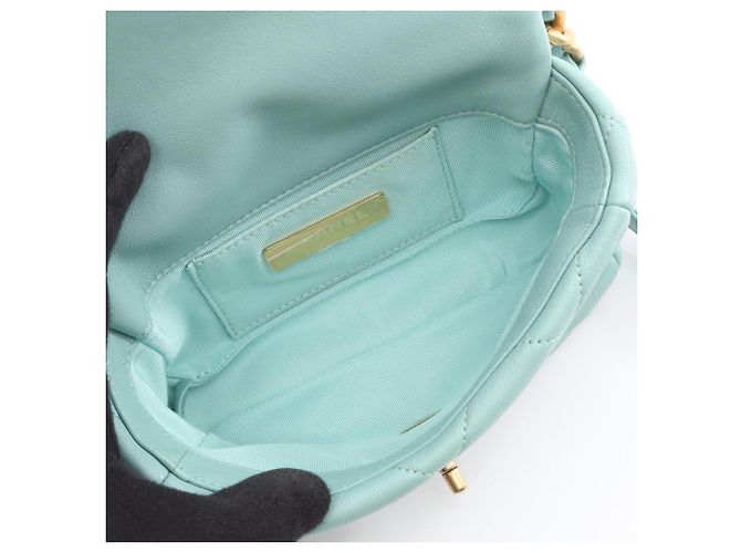 Marsupio in pelle di agnello verde Chanel - vista 3
