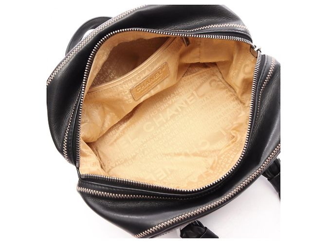 Sac à main en cuir noir Chanel - vue 3