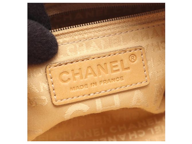 Sac à main en cuir noir Chanel - vue 4