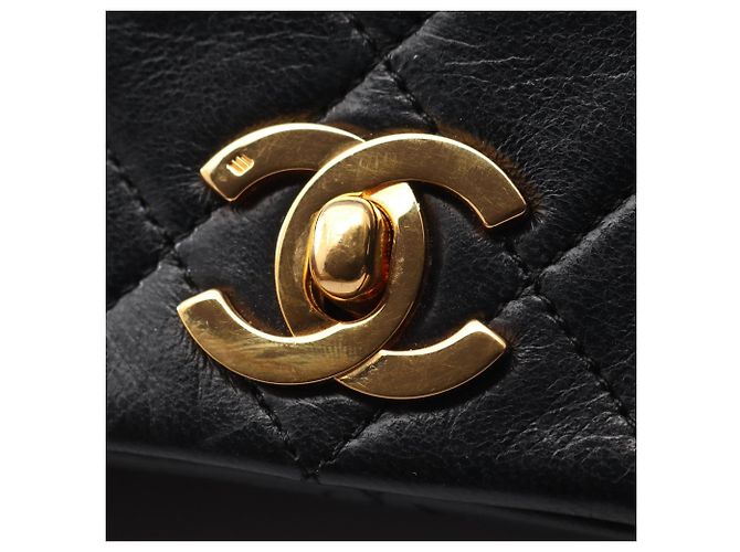Borsa a tracolla Chanel Matelassé Full Flap Nero - vista 13