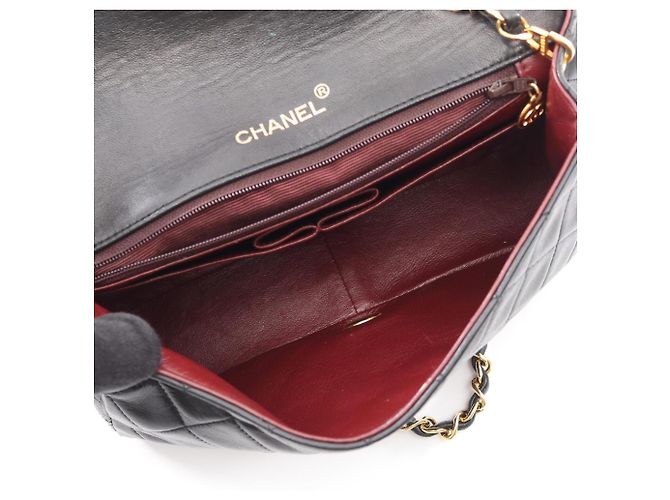Borsa a tracolla Chanel Matelassé Full Flap Nero - vista 3
