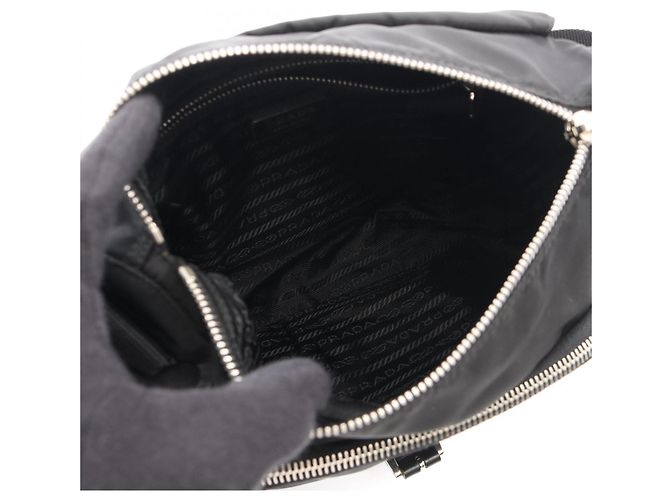 Borsa a mano/Borsa a tracolla Prada VELA SPORT Nera Nero - vista 3