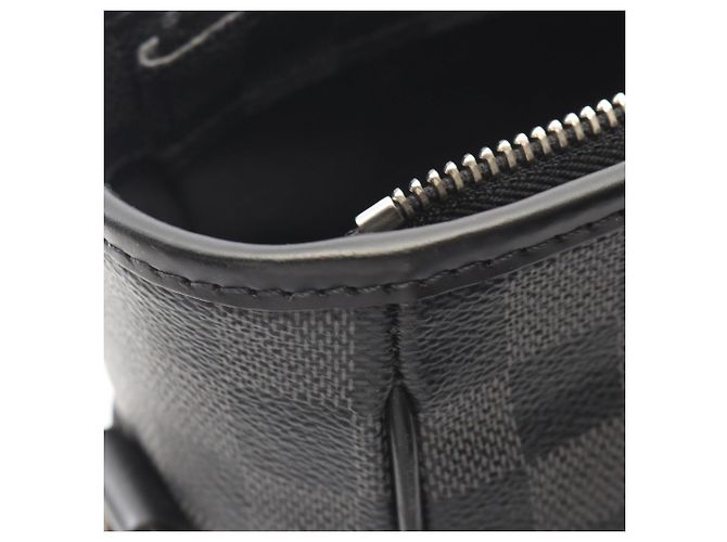 Borsa Tote Louis Vuitton Tadao Damier Graphite Nero - vista 6