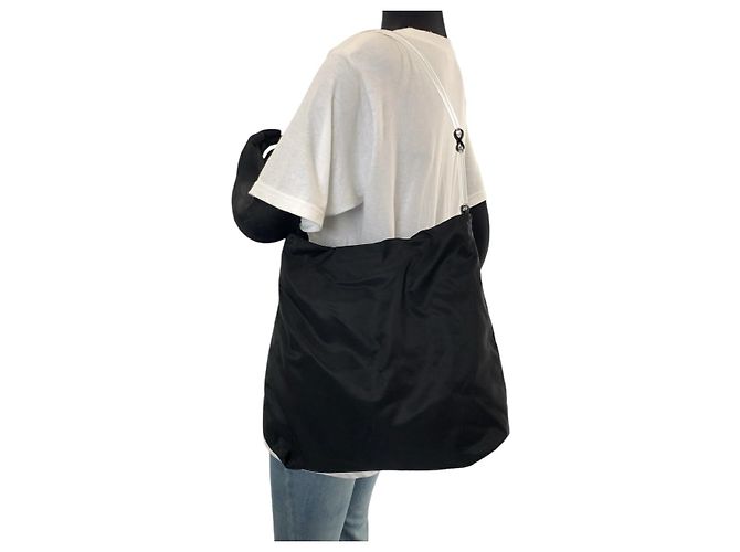 Borsa Hobo in Nylon Tessuto Prada Nero - vista 7