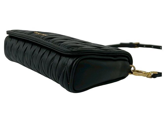 Mini borsa a tracolla in pelle matelassé Miu Miu Nero - vista 9