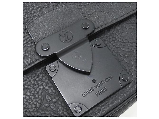 Bolso bandolera Louis Vuitton Taurillon Monogram S Lock Negro - vista 5