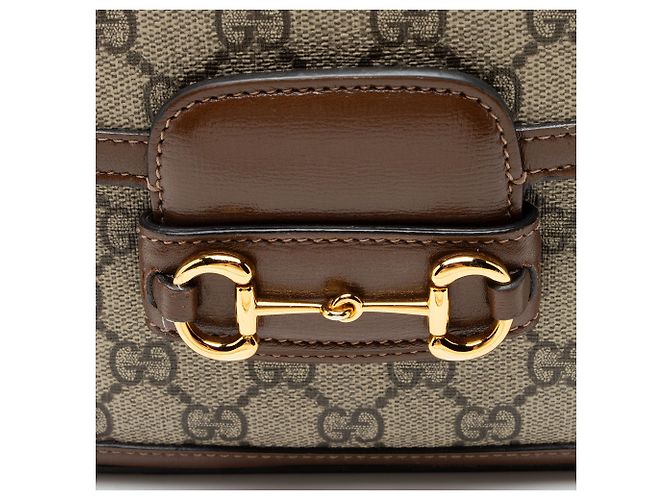 Gucci GG Supreme Horsebit 1955 Mini Crossbody Marrone Beige - vista 9
