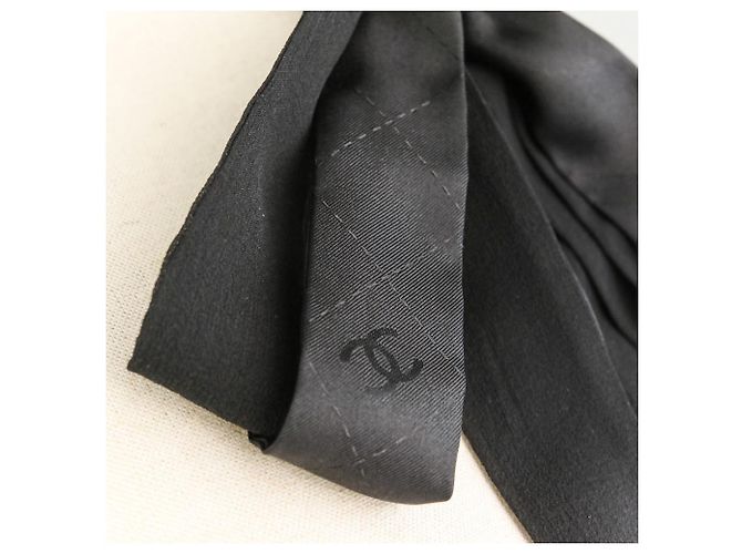 Chanel Seiden-Fliege-Schal Schwarz - Ansicht 3