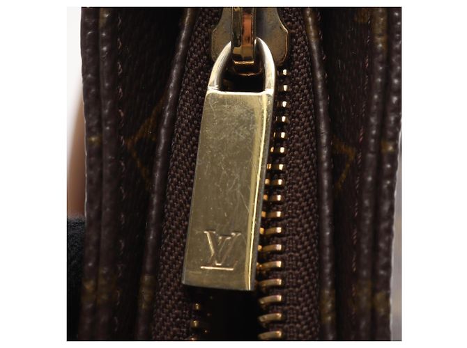 Borsa a Spalla Louis Vuitton Looping MM Monogram Marrone - vista 12