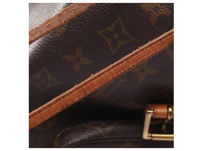 Zaino/Borsa Louis Vuitton Montsouris MM Monogram Marrone - vista 8