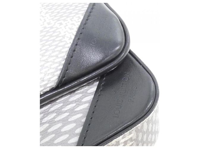 Borsa a tracolla Louis Vuitton Damier Graphite 3D Trio Messenger Marrone - vista 4