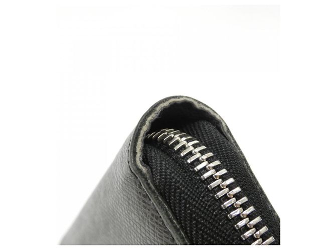 Louis Vuitton Taiga Zippy Organizer Wallet Black - view 3