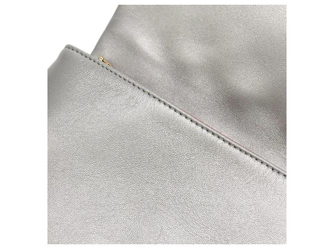 Louis Vuitton Coussin Pochette M82017 Borsa a Spalla Argento - vista 8