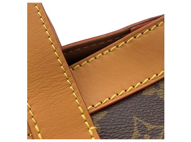 Borsa Cabas Voyage Monogram Louis Vuitton Marrone - vista 6