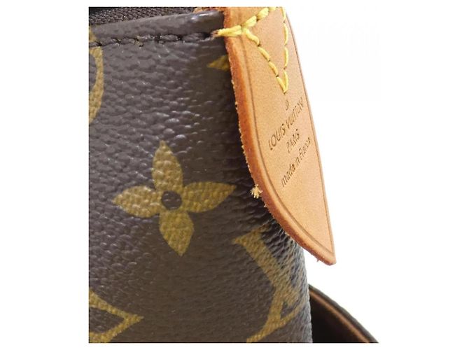 Borsa Louis Vuitton Monogram Totally MM Marrone - vista 3