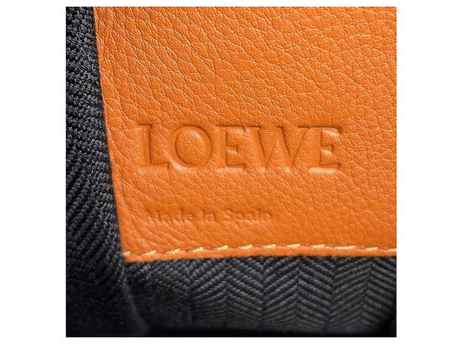 Borsa a mano in pelle Loewe Hammock Small Marrone - vista 17