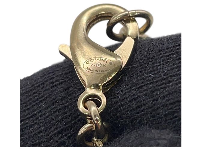 Collar Chanel con el logo Coco Dorado - vista 9