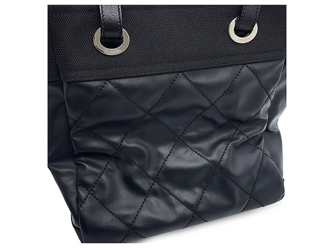 Chanel Paris Biarritz Tote PM Matelassé Nero - vista 10