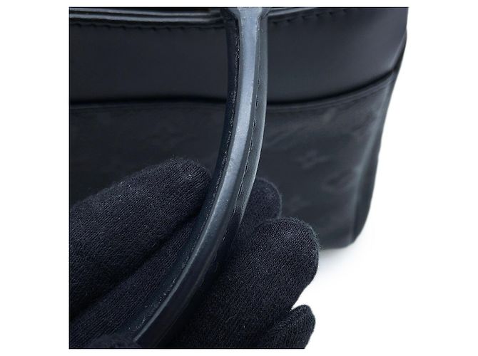 Borsa Louis Vuitton Monogram Empreinte Avenue PM Nero - vista 12