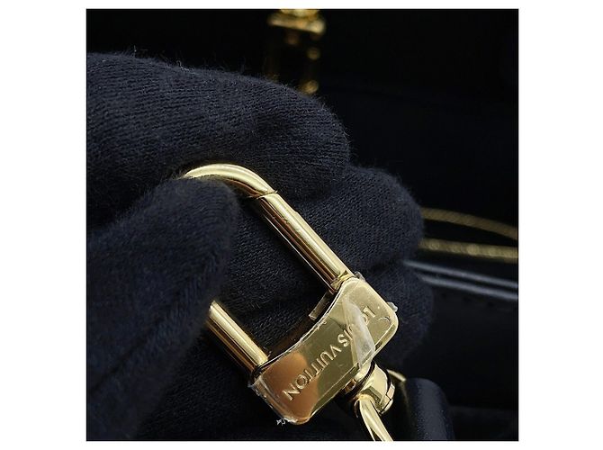Borsa Louis Vuitton Monogram Empreinte Avenue PM Nero - vista 15