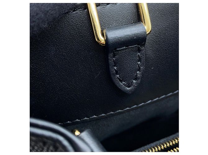 Borsa Louis Vuitton Monogram Empreinte Avenue PM Nero - vista 9