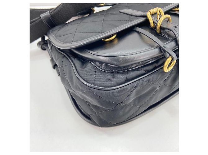Bolsa de ombro Prada Corsaire em couro acolchoado Preto - vista 5