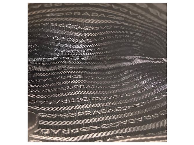 Bolsa de ombro Prada Corsaire em couro acolchoado Preto - vista 8