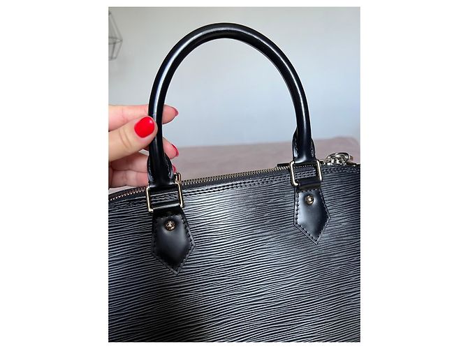 Louis Vuitton Alma GM Borsa in pelle Epi nera Nero - vista 6