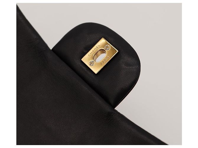 Chanel Classic Flap Medium in pelle d'agnello nera Nero - vista 11