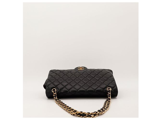 Chanel Classic Flap Medium in pelle d'agnello nera Nero - vista 5