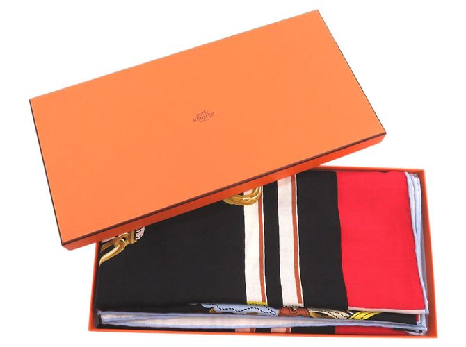 Hermès Hermes Carre 140 Géant Brides de Gala Applique Pique Black Stole Nero Rosso Blu - vista 2