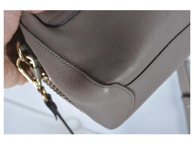 Chloé Faye Piccola Borsa a Tracolla in Pelle - Taupe Gray Beige - vista 6
