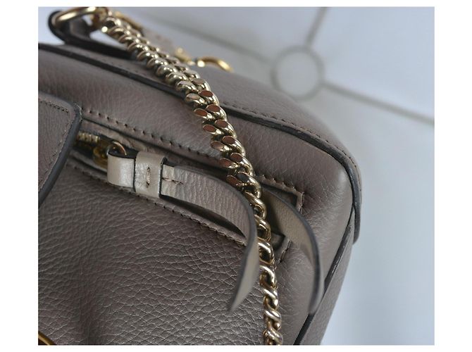 Chloé Faye Piccola Borsa a Tracolla in Pelle - Taupe Gray Beige - vista 8